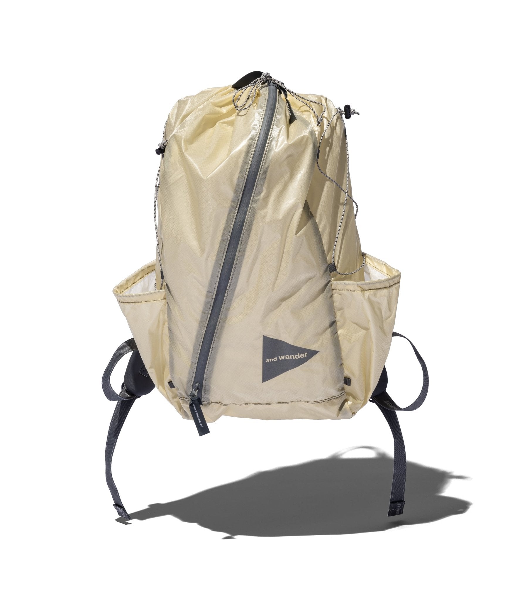 Sil Daypack – WORDS SOUNDS COLORS & SHAPES