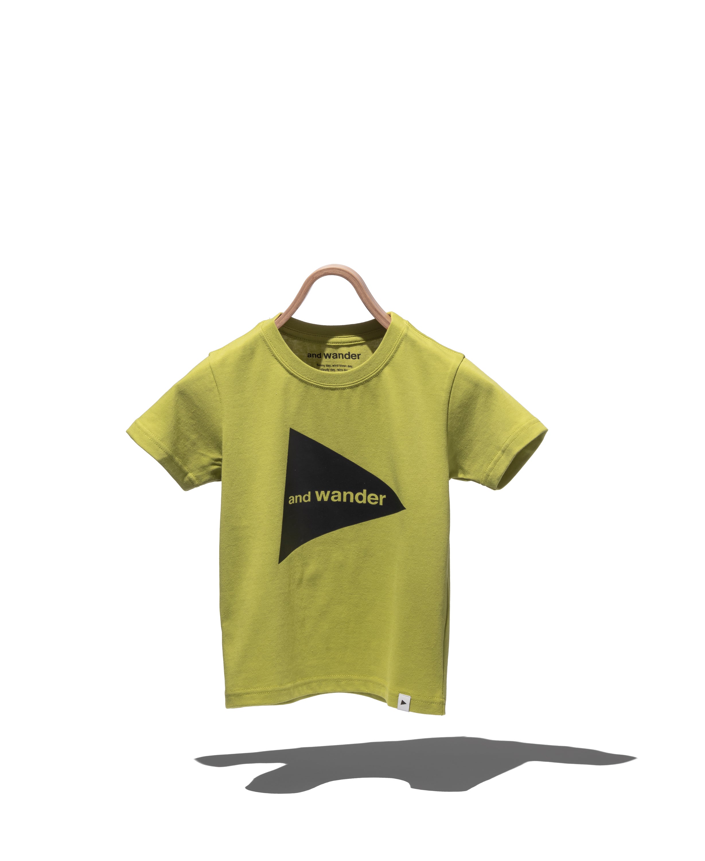 and wander big logo T kids