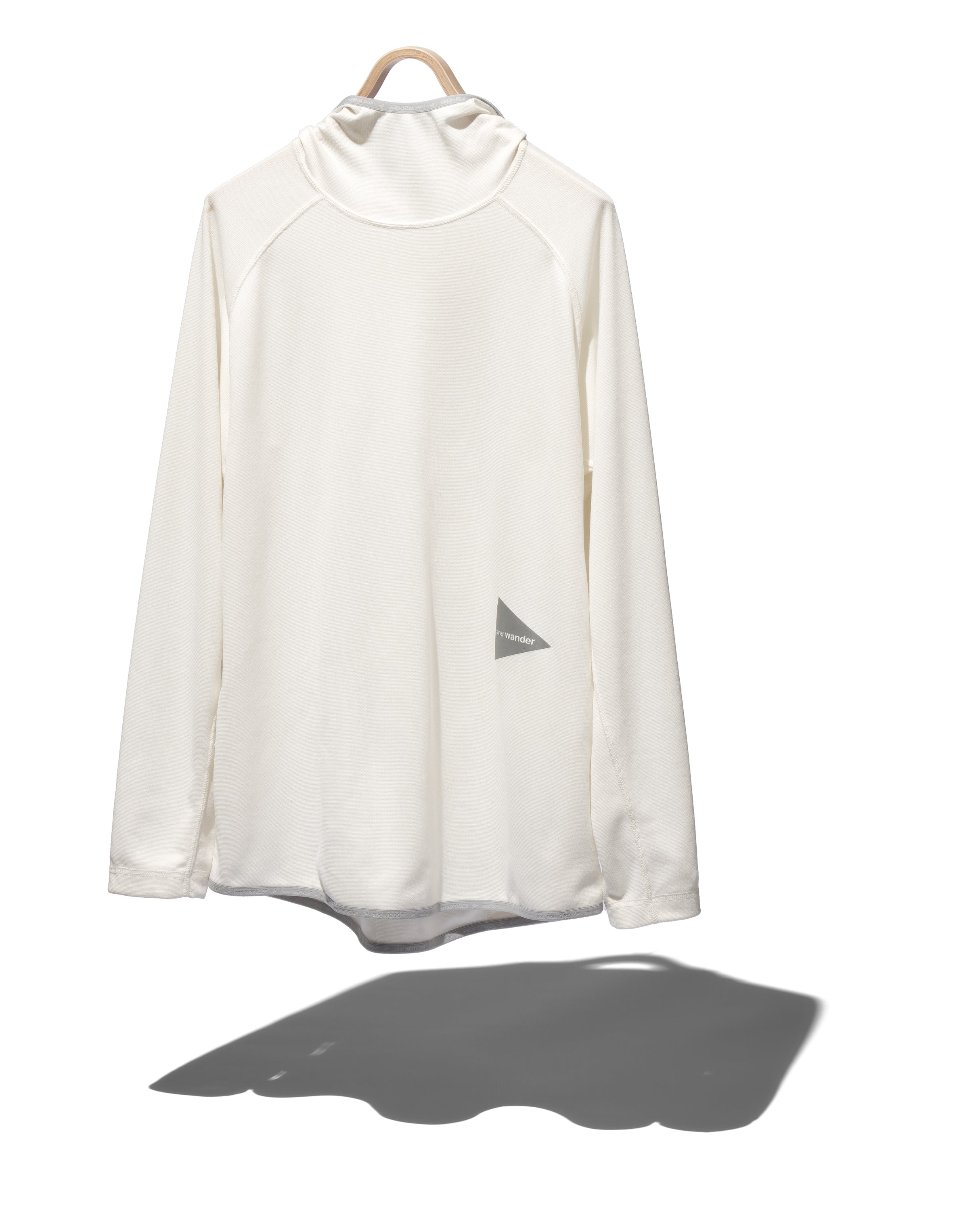 OFF WHITE