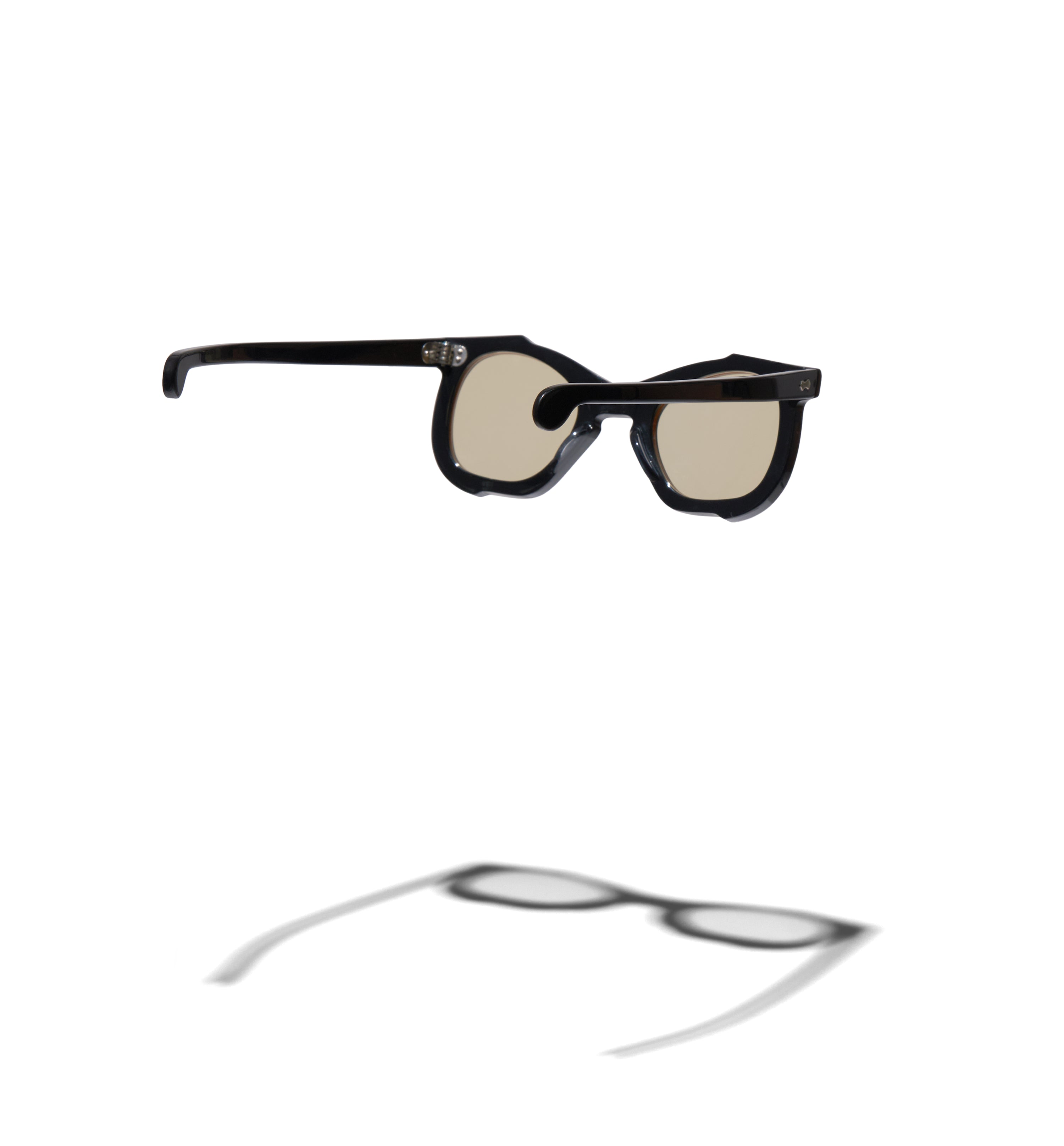 RT02 SUNGLASSES (BLACK / GREY LENSES)