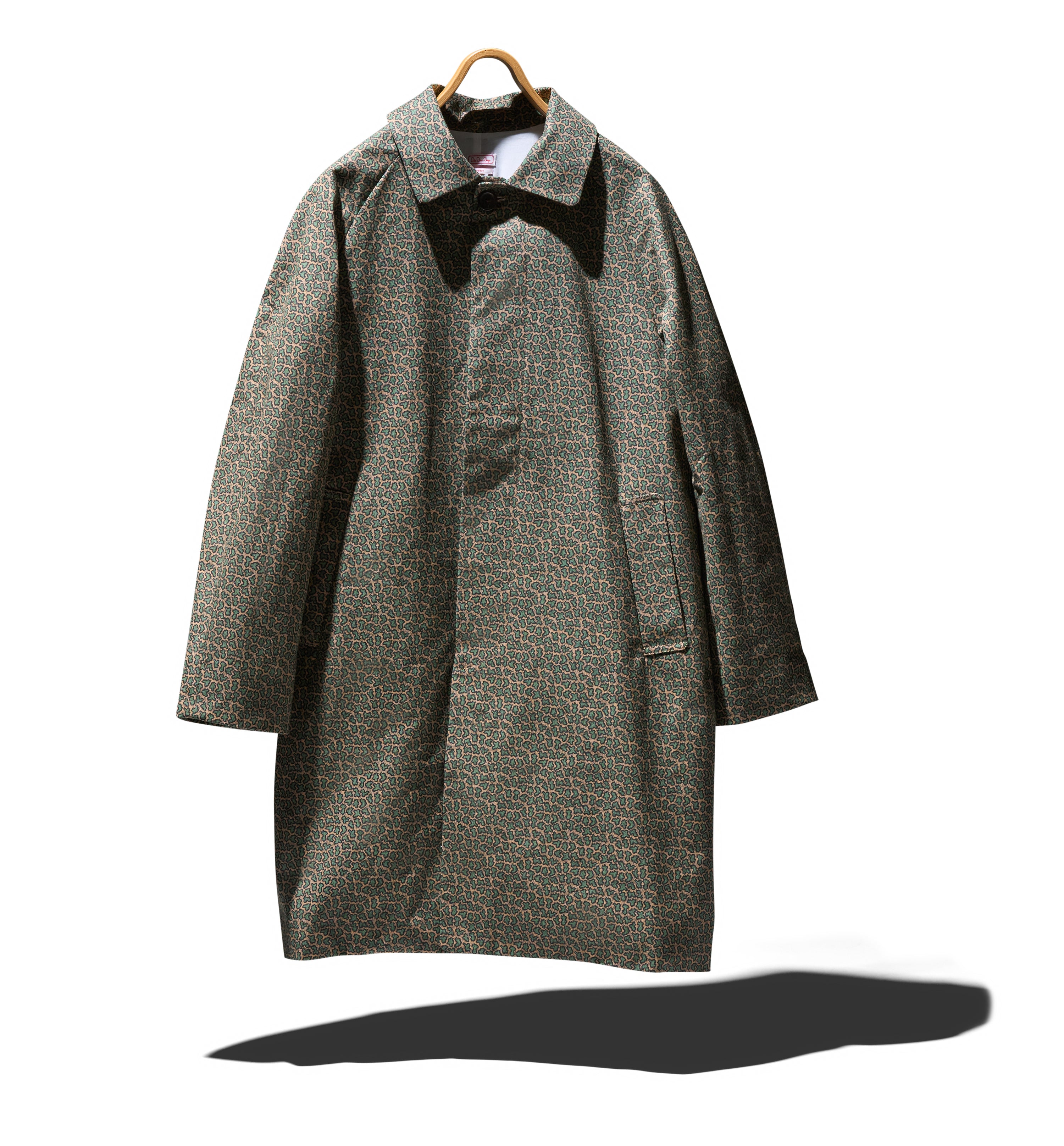 WATERPROOF RAINCOAT