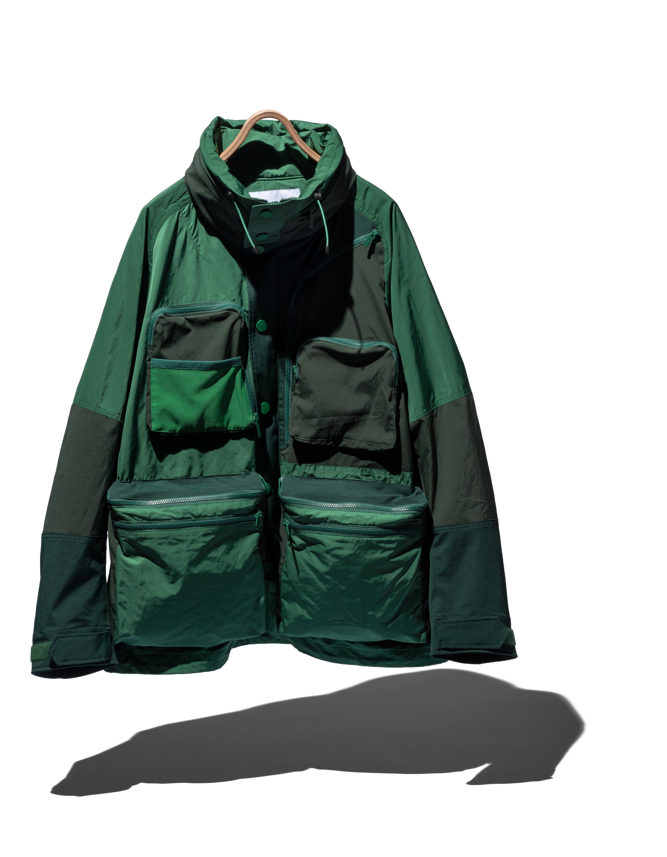 GREEN