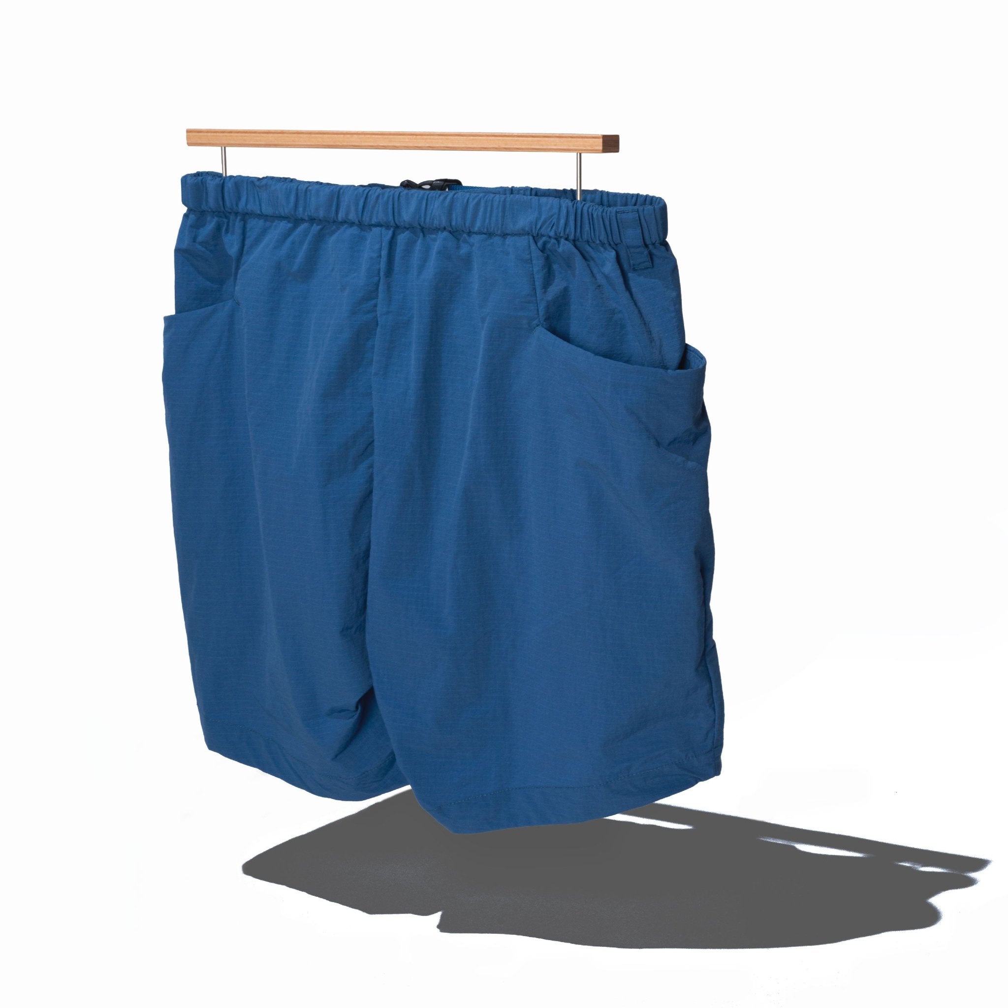 ACTIVITY SHORTS NYLON - COMFY OUTDOOR GARMENT