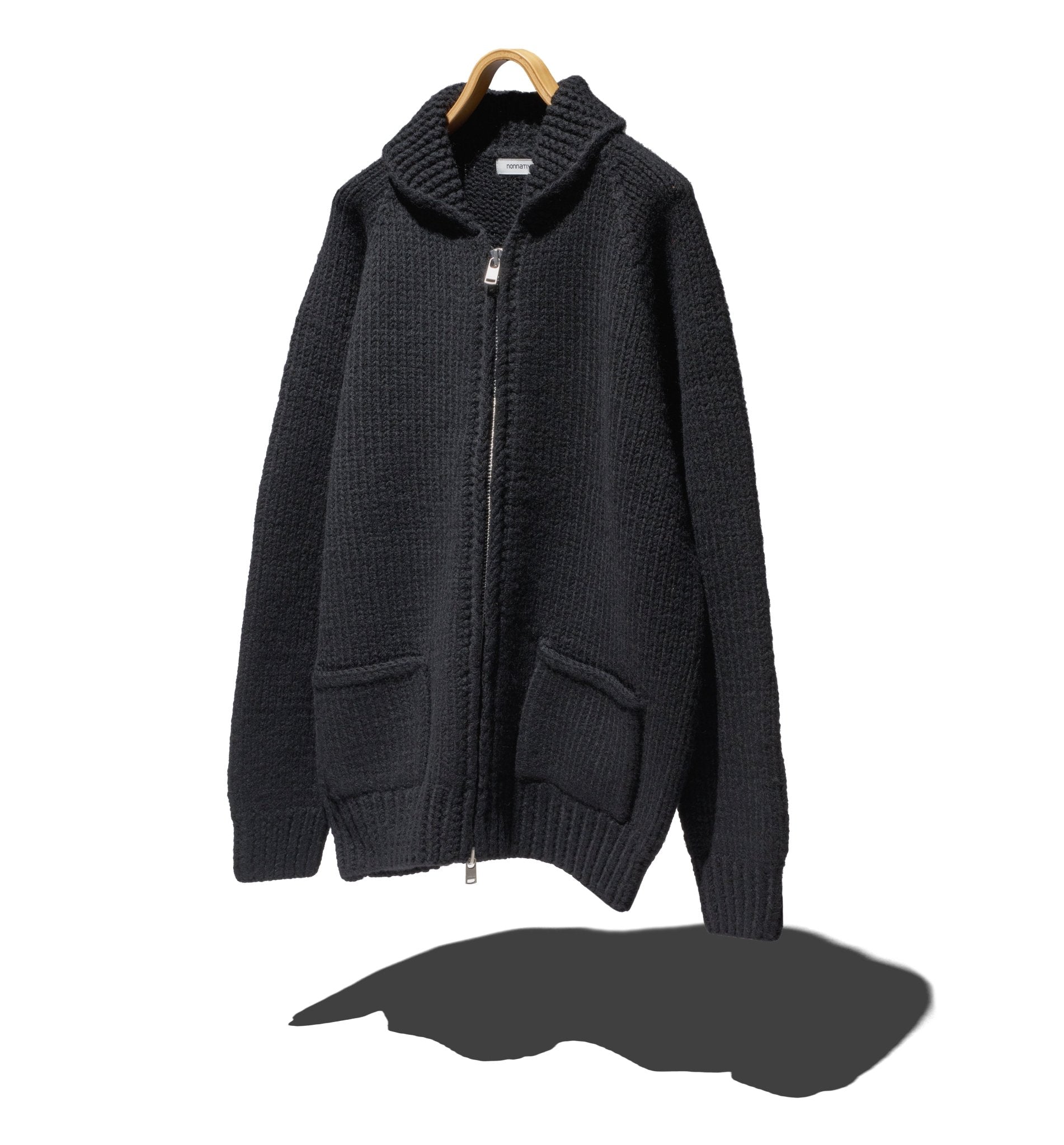 ADVENTURER HAND - KNIT COWICHAN SWEATER WOOL YARN - NONNATIVE