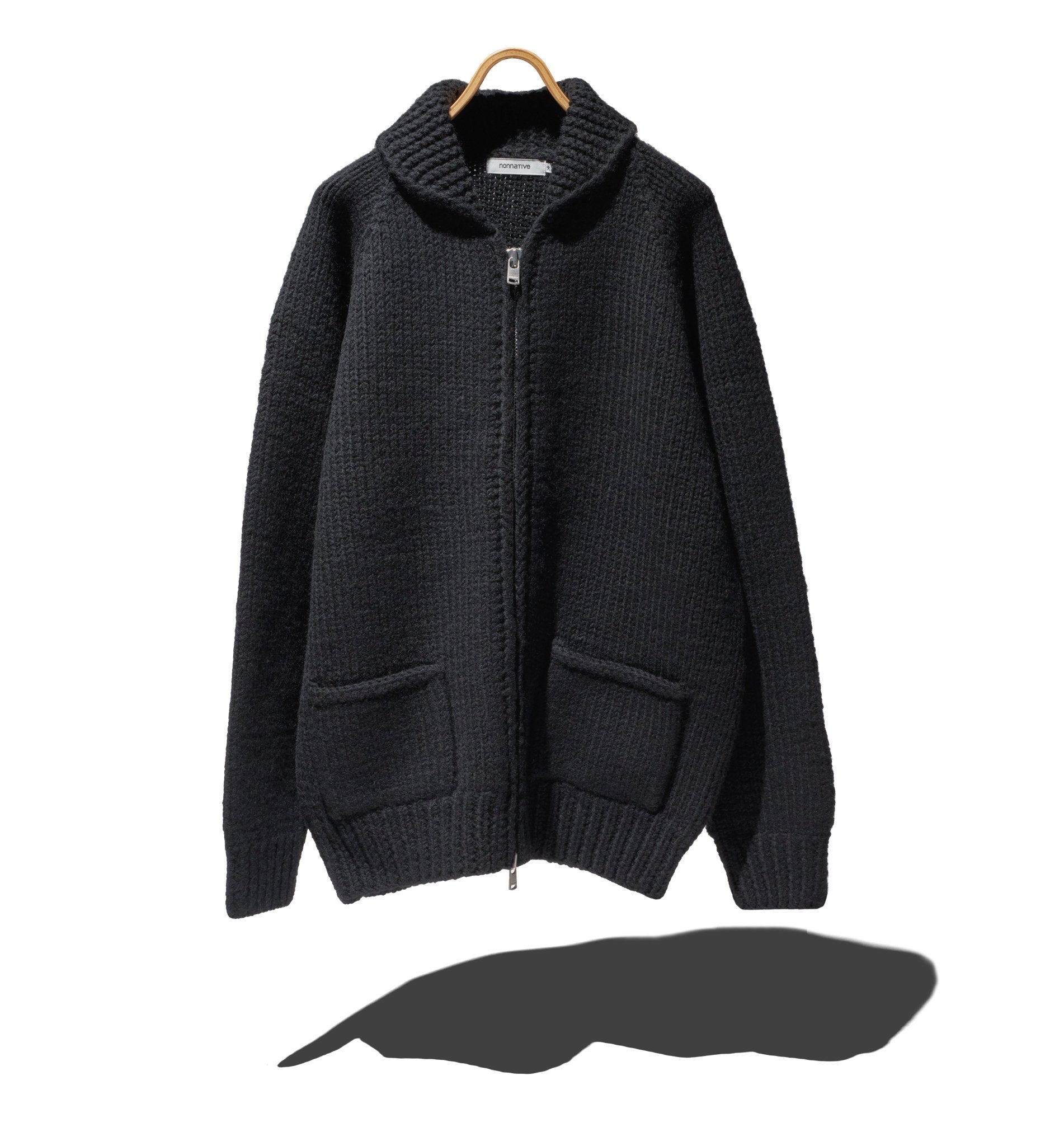 ADVENTURER HAND - KNIT COWICHAN SWEATER WOOL YARN - NONNATIVE