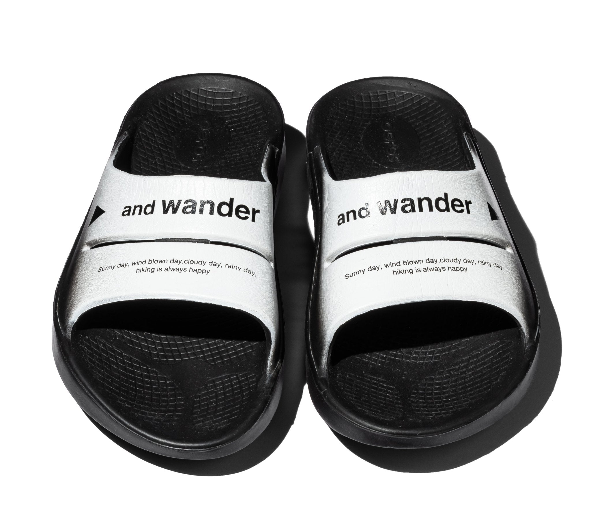 AND WANDER x OOFOS - OOahh recovery sandal - AND WANDER