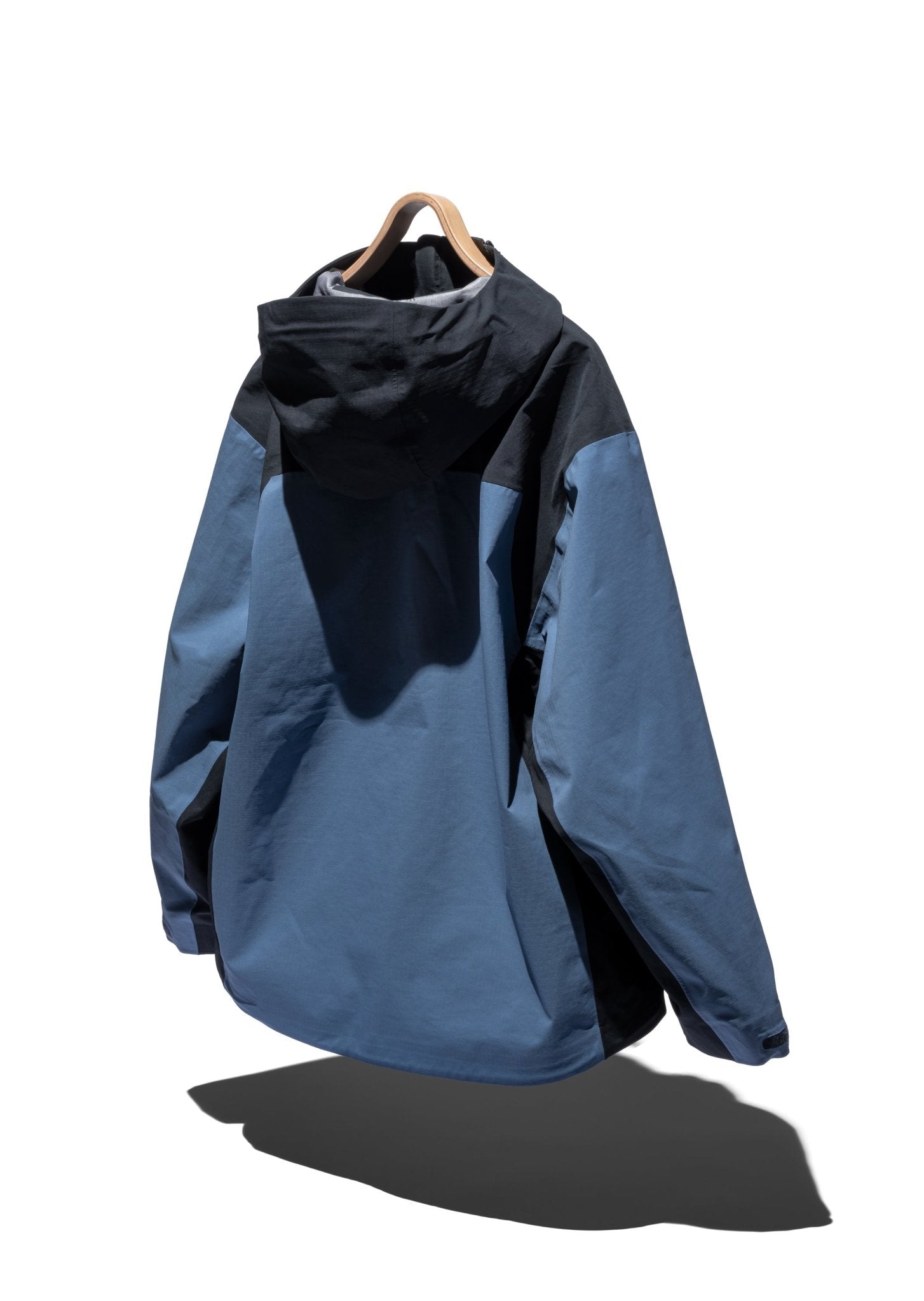 AR SHELL COEXIST JACKET – WORDS SOUNDS COLORS & SHAPES