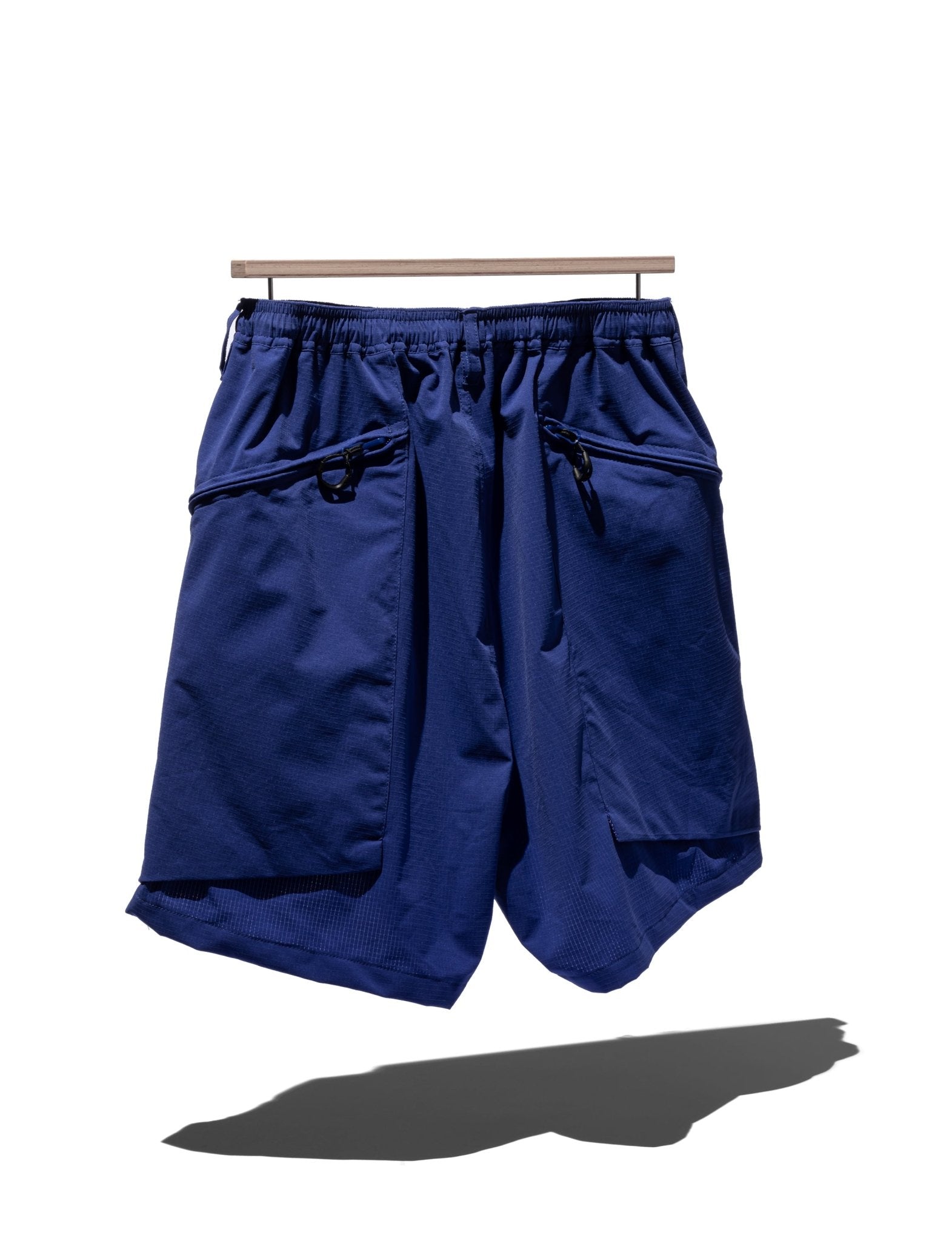 BUG SHORTS - COMFY OUTDOOR GARMENT