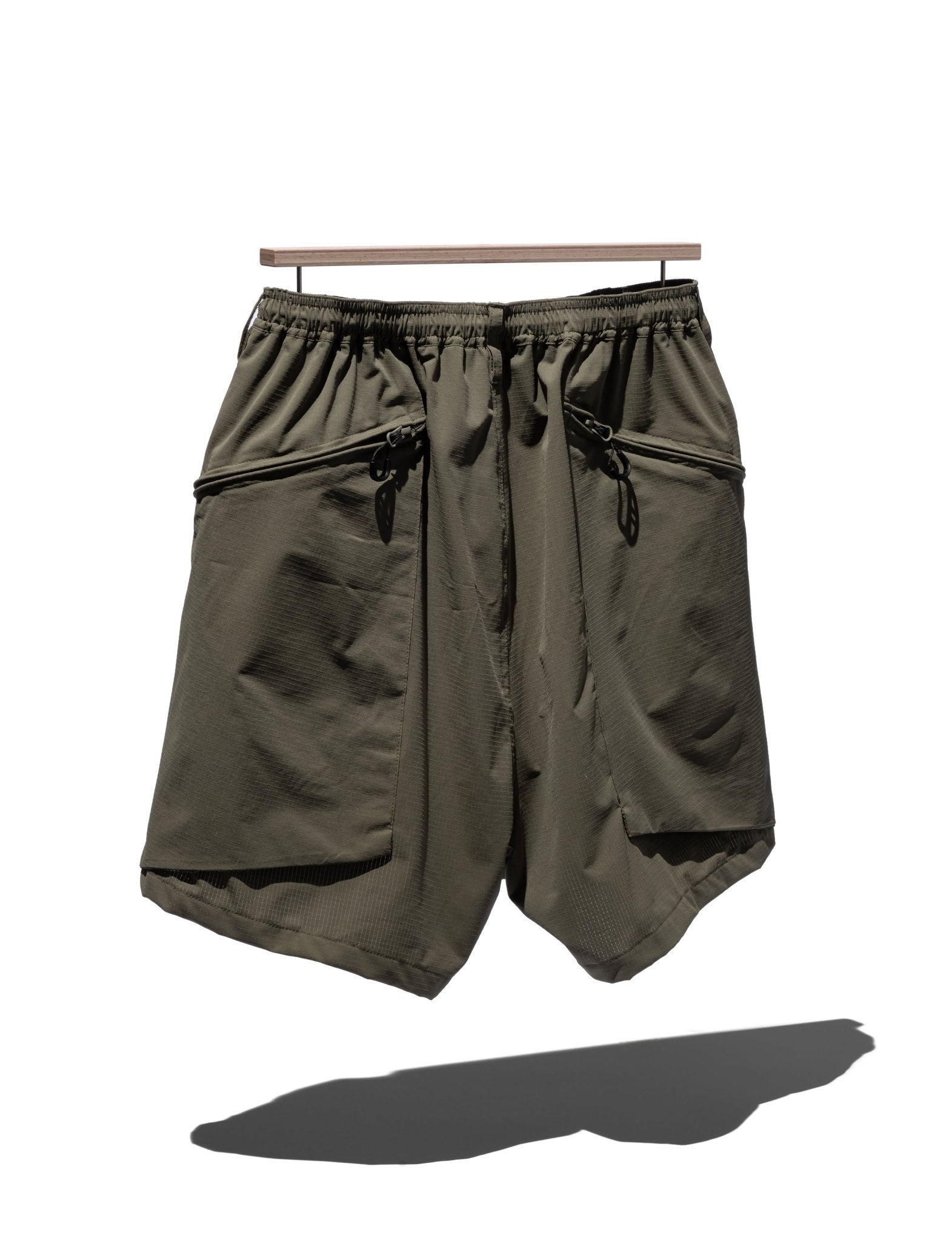 BUG SHORTS - COMFY OUTDOOR GARMENT
