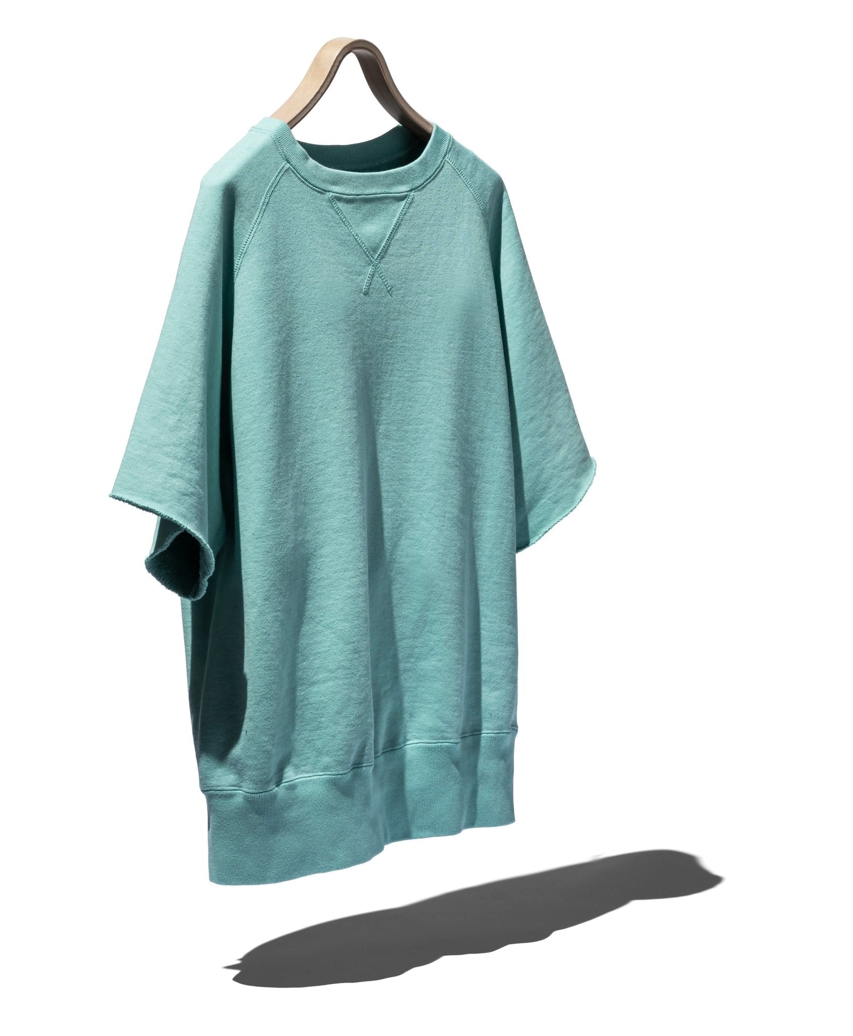 CLASSIC CREWNECK CUT - OFF GARMENT DYE - DIE DREI BERGE