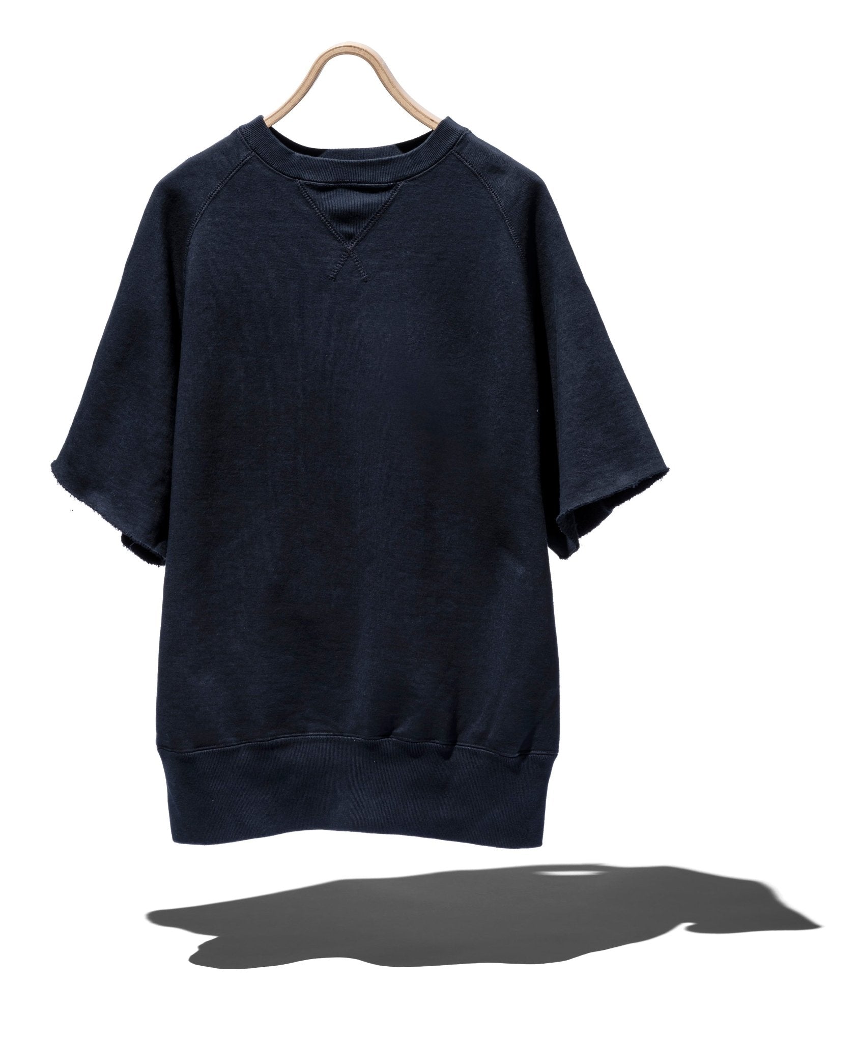 CLASSIC CREWNECK CUT - OFF GARMENT DYE - DIE DREI BERGE