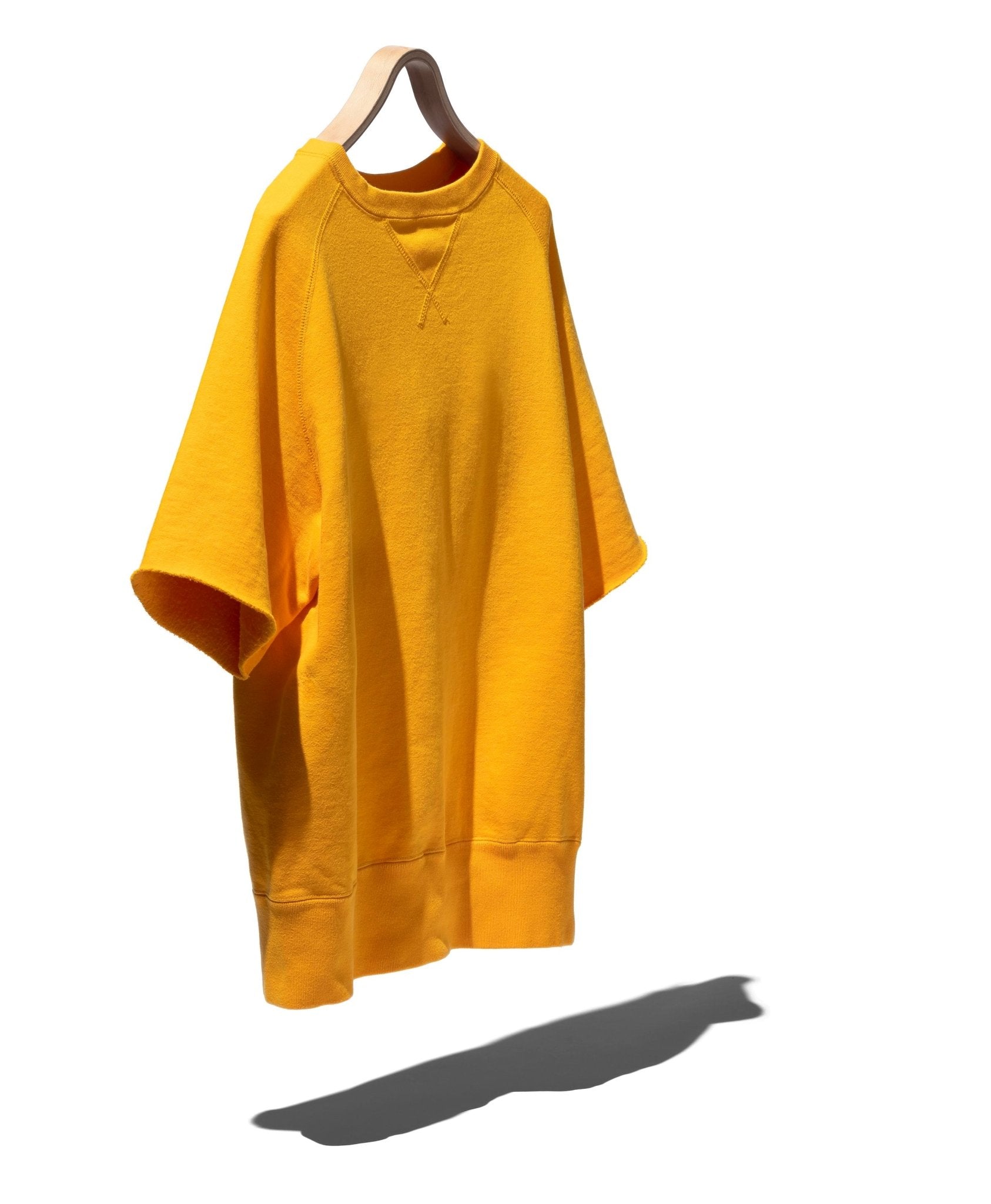 CLASSIC CREWNECK CUT - OFF GARMENT DYE - DIE DREI BERGE
