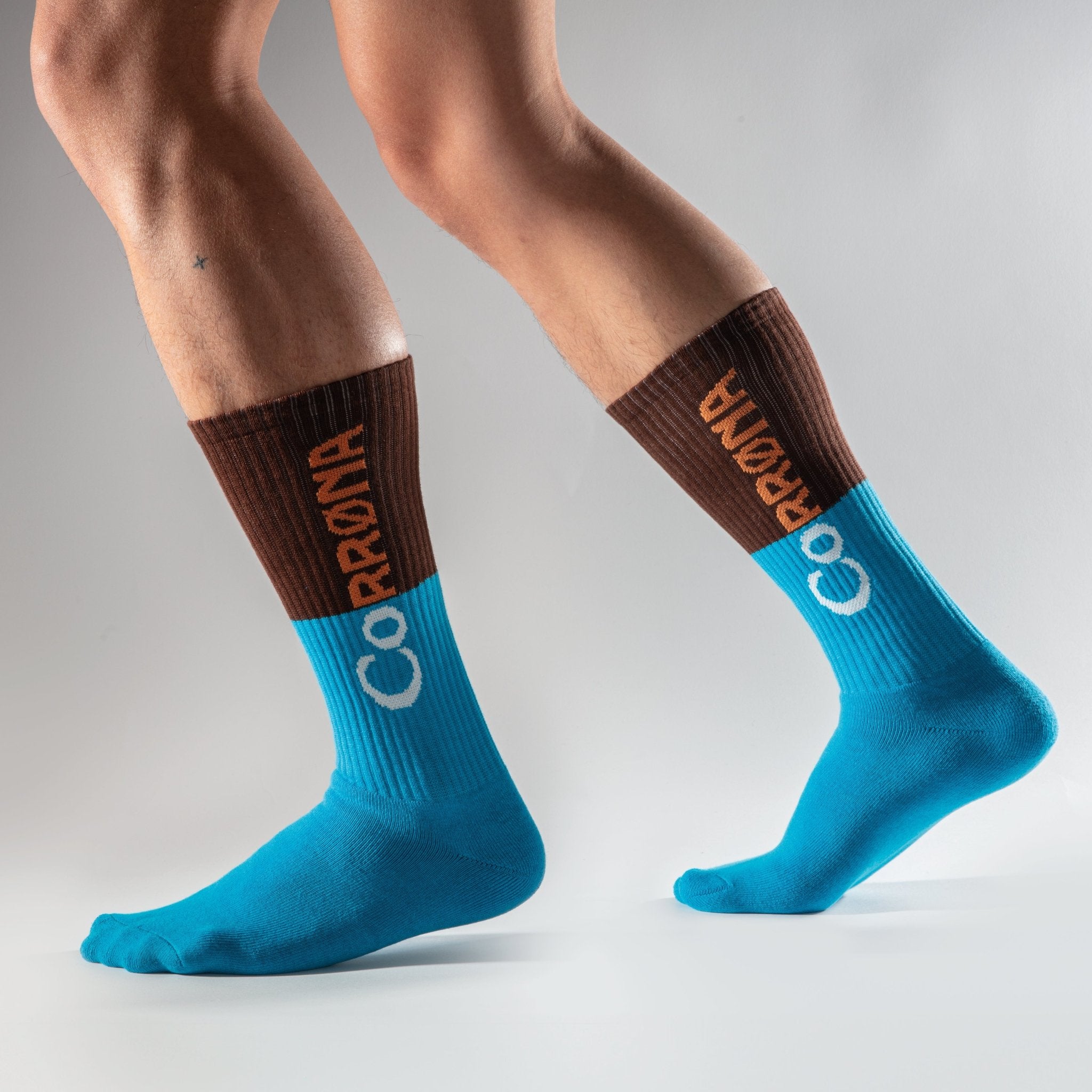 Han Han Socks – WORDS SOUNDS COLORS & SHAPES