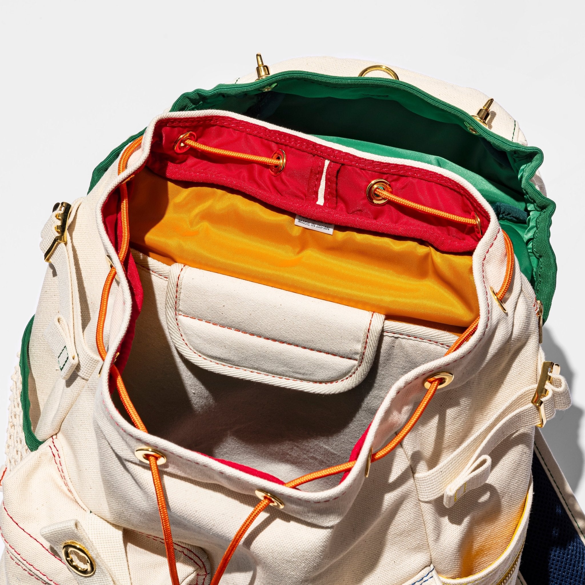 Drei Berge X PORTER CANVAS 16L BACKPACK – WORDS SOUNDS COLORS & SHAPES