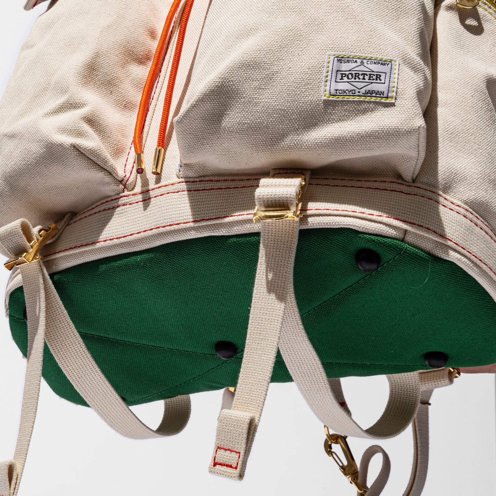Drei Berge X PORTER CANVAS 16L BACKPACK – WORDS SOUNDS COLORS & SHAPES