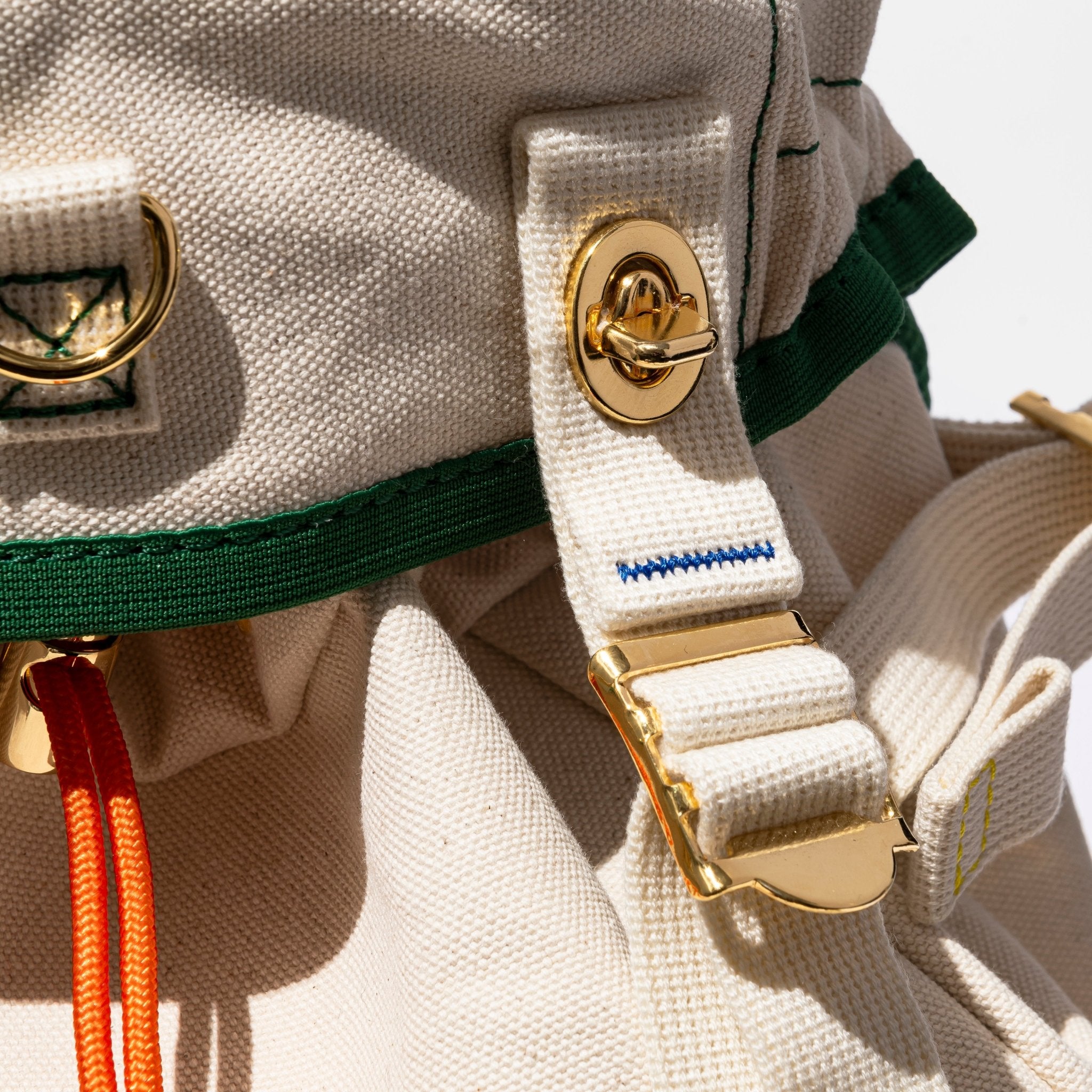 Drei Berge X PORTER CANVAS 16L BACKPACK – WORDS SOUNDS COLORS & SHAPES