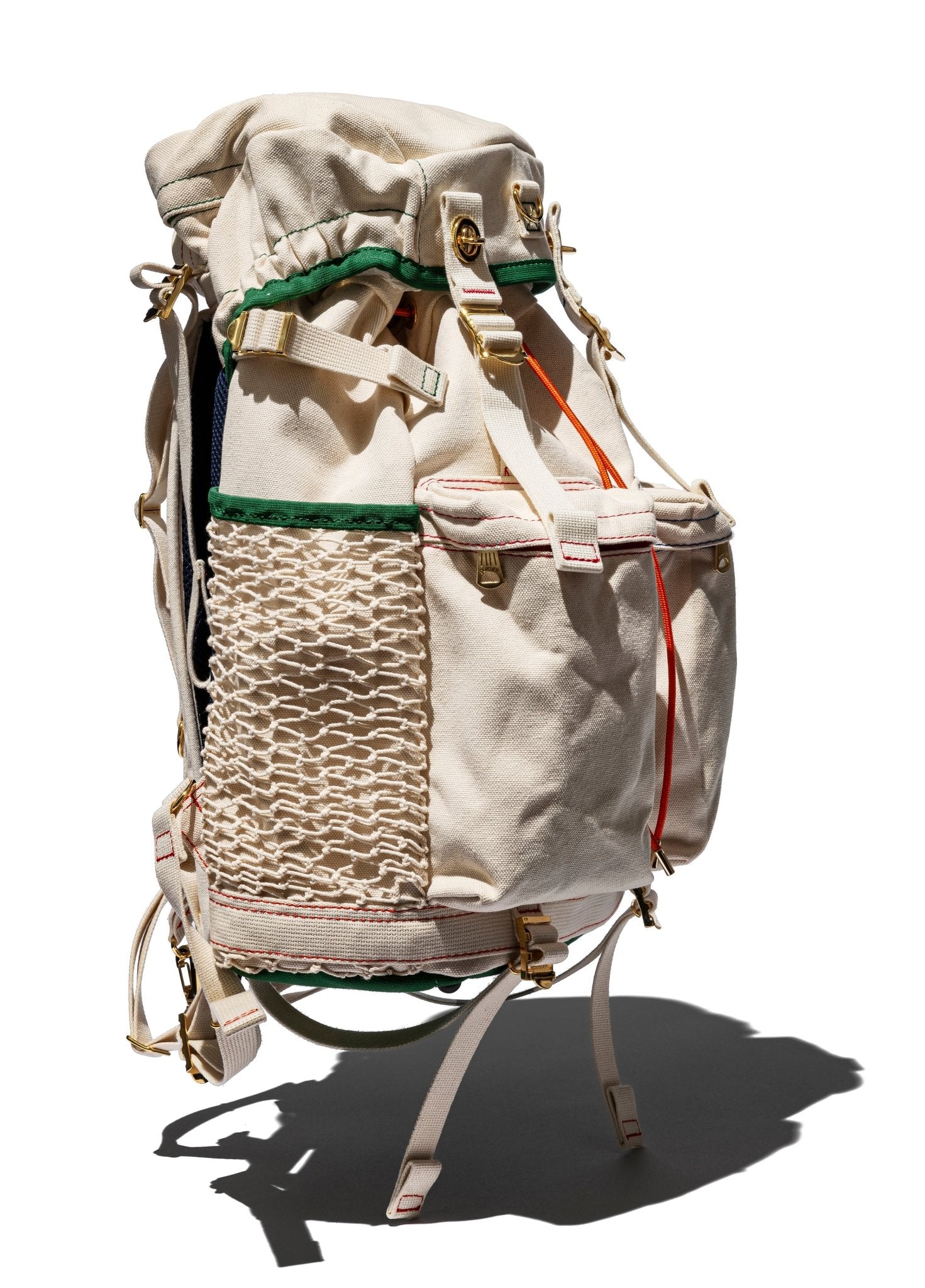 Drei Berge X PORTER CANVAS 16L BACKPACK – WORDS SOUNDS COLORS & SHAPES