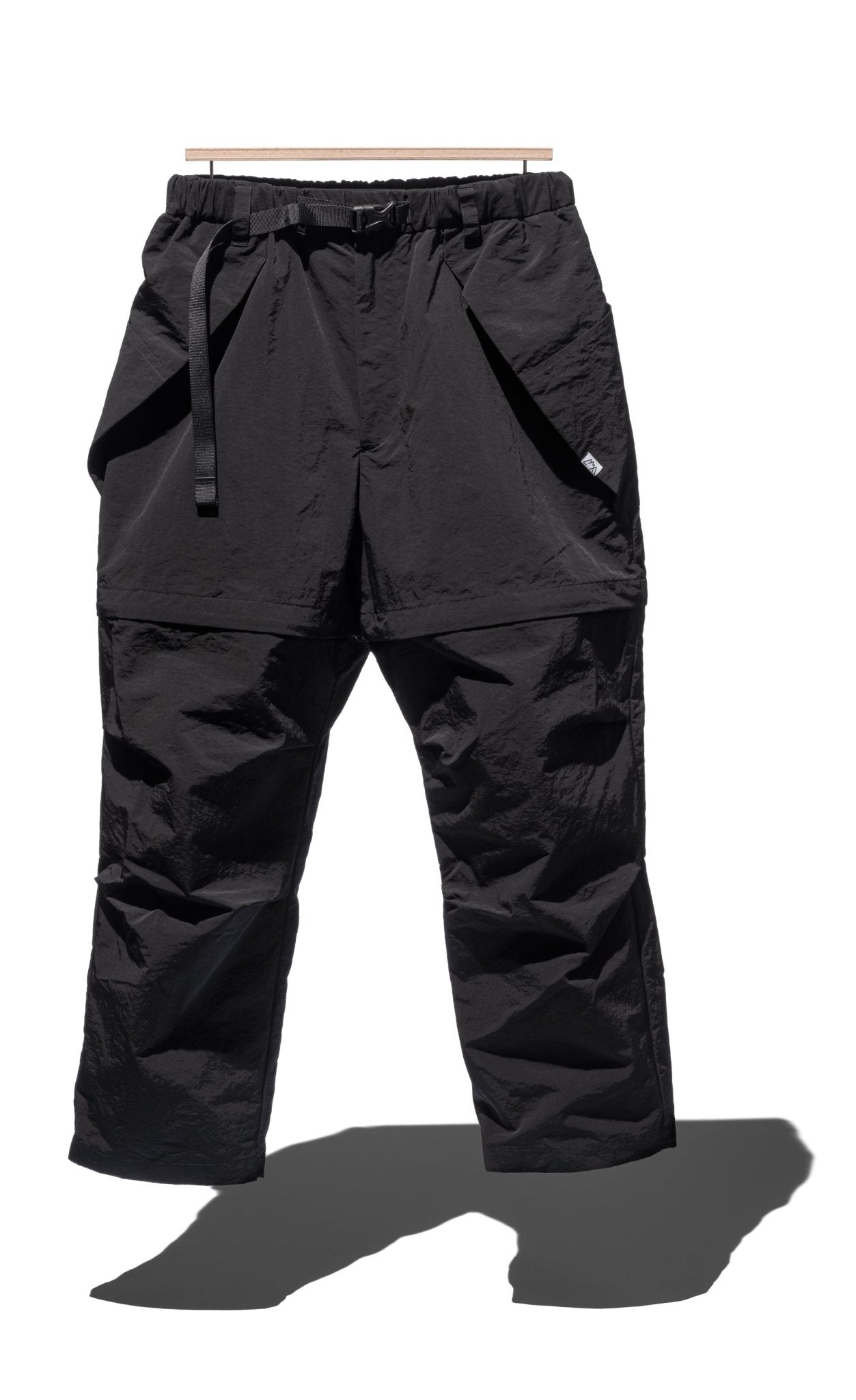 COMFY OUTDOOR GARMENT – WORDS SOUNDS COLORS & SHAPES