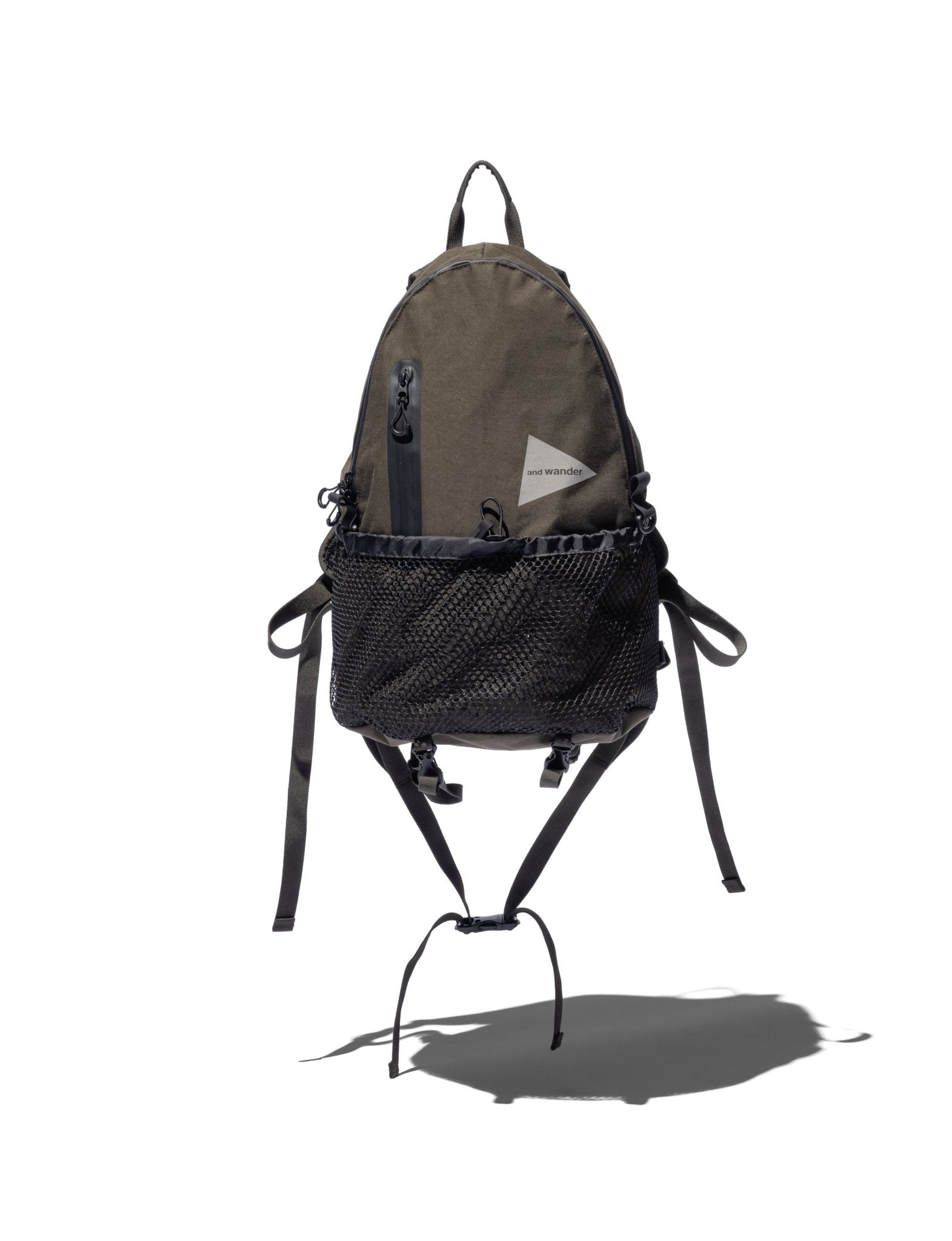 PE/CO 20L Daypack - AND WANDER