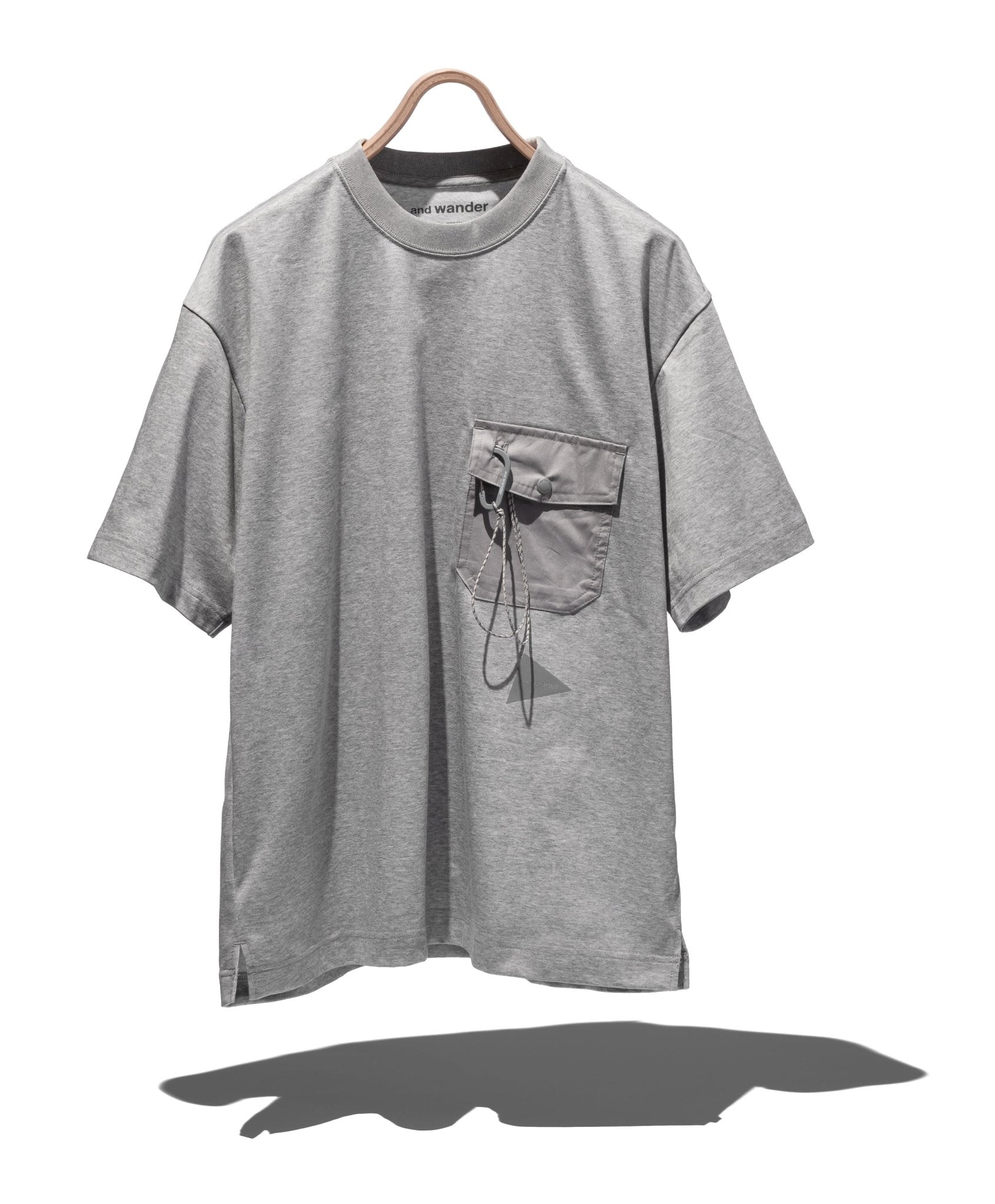 pocket T - AND WANDER
