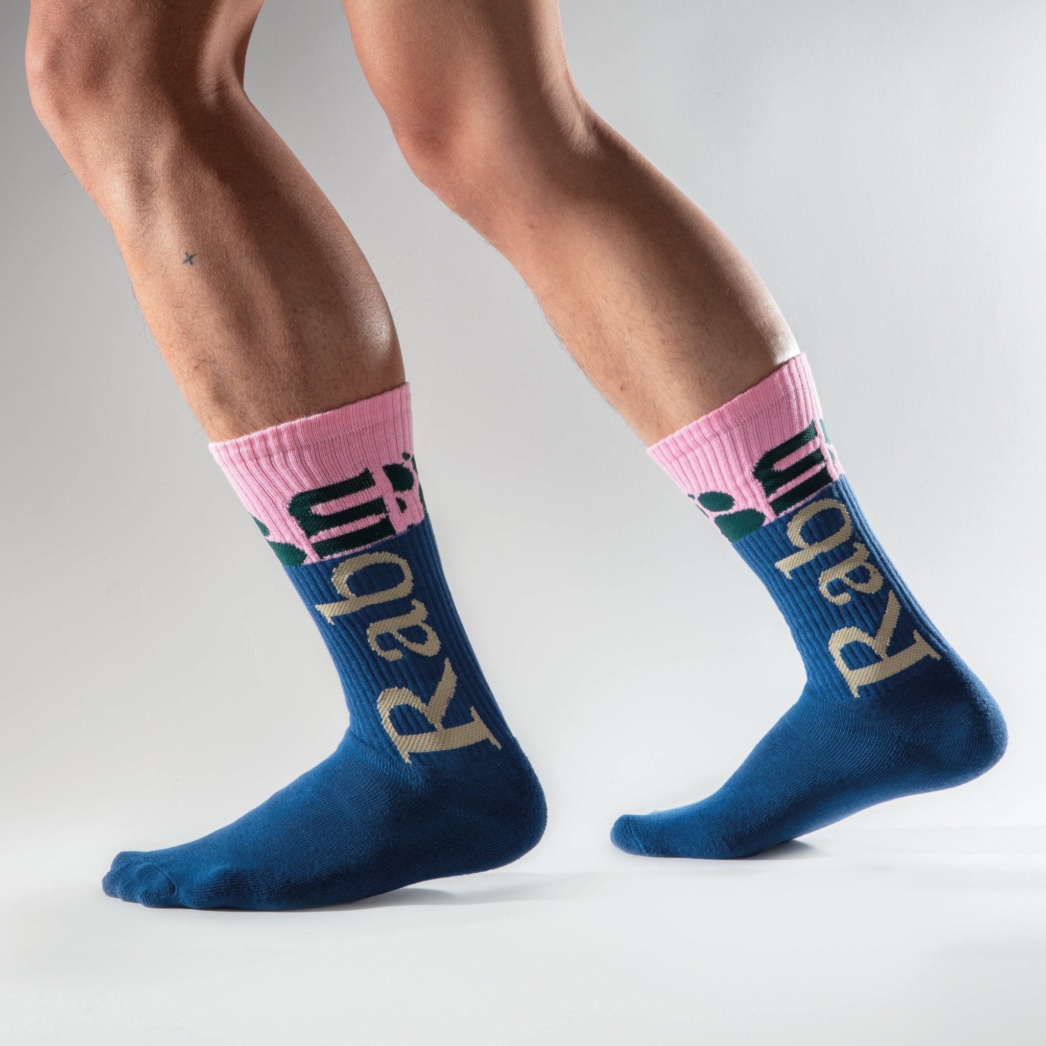 Han Han Socks – WORDS SOUNDS COLORS & SHAPES