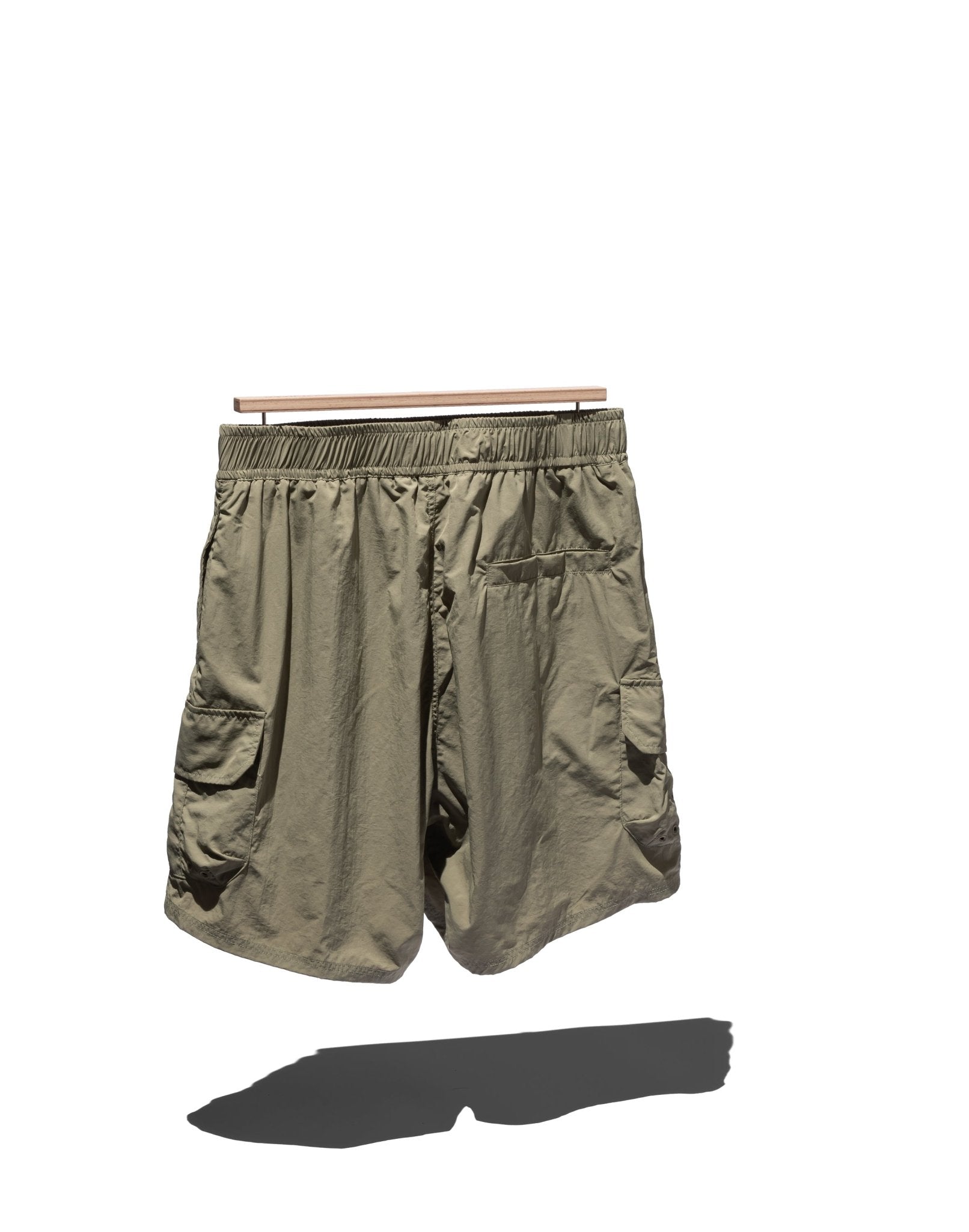 RISING CARGO SHORTS – WORDS SOUNDS COLORS & SHAPES
