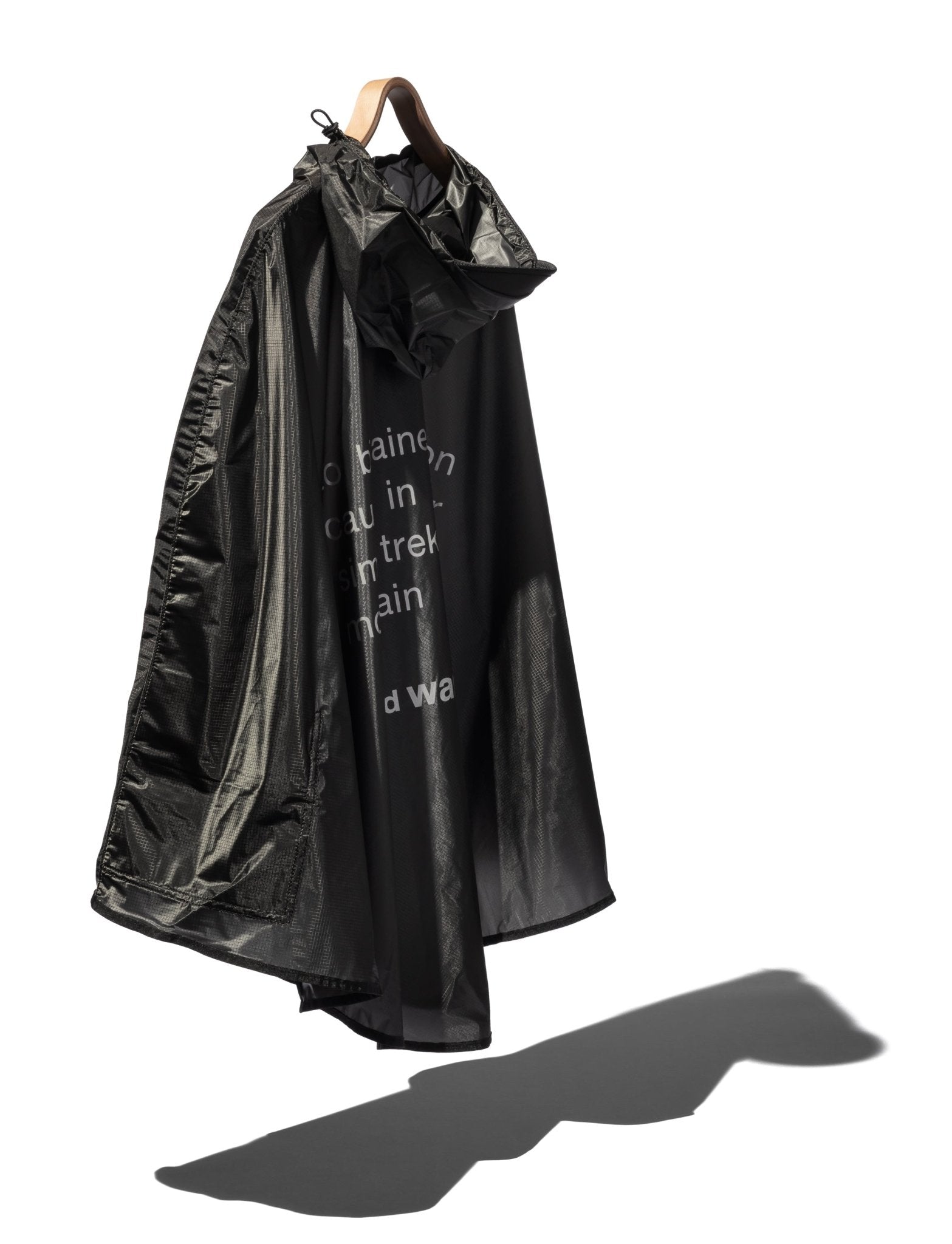 Sil Poncho – WORDS SOUNDS COLORS & SHAPES