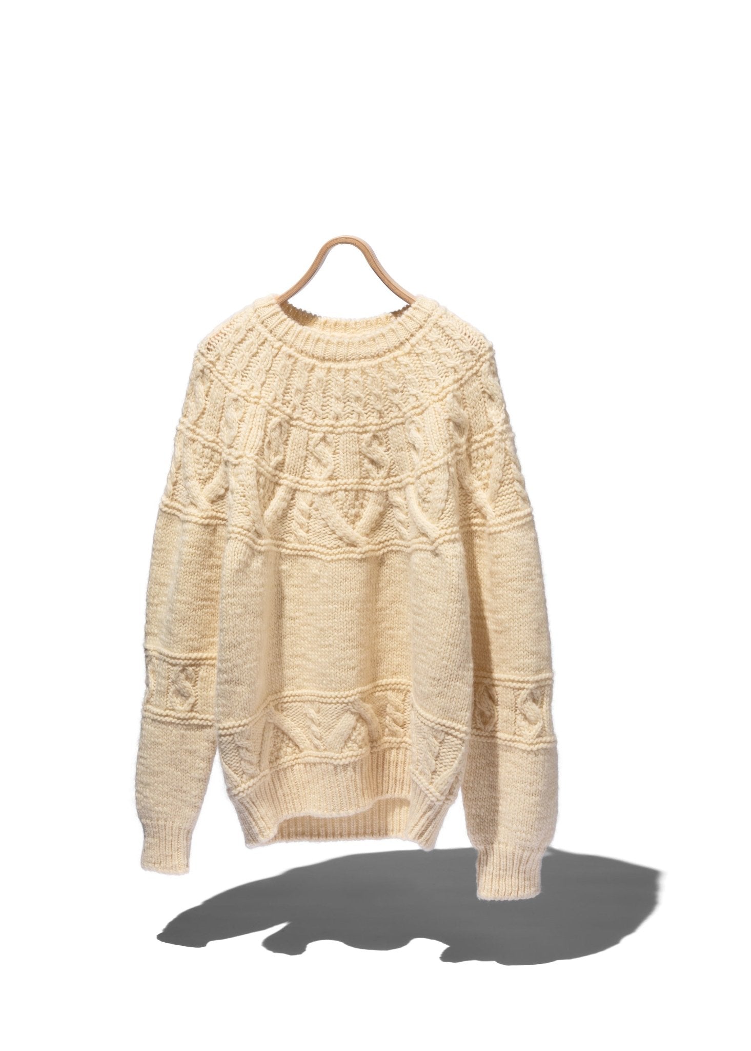 Spread Alan Crew Neck - BATONER