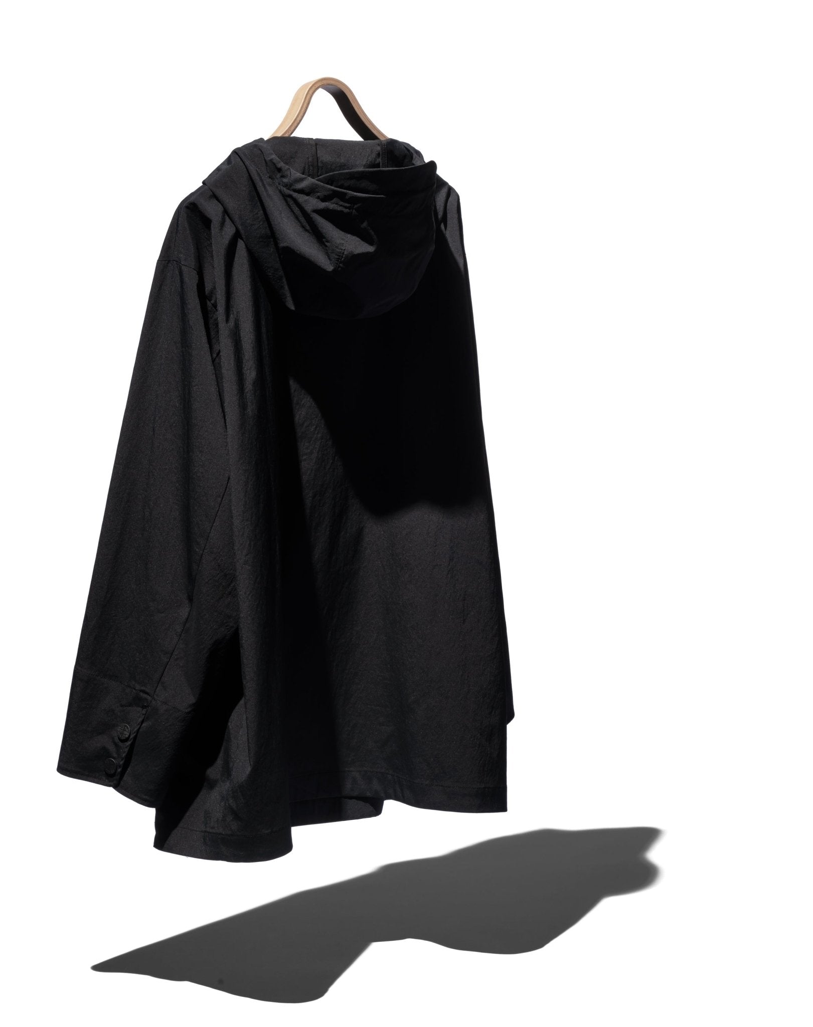 STRECH TAFFETA PULLOVER - WHITE MOUNTAINEERING