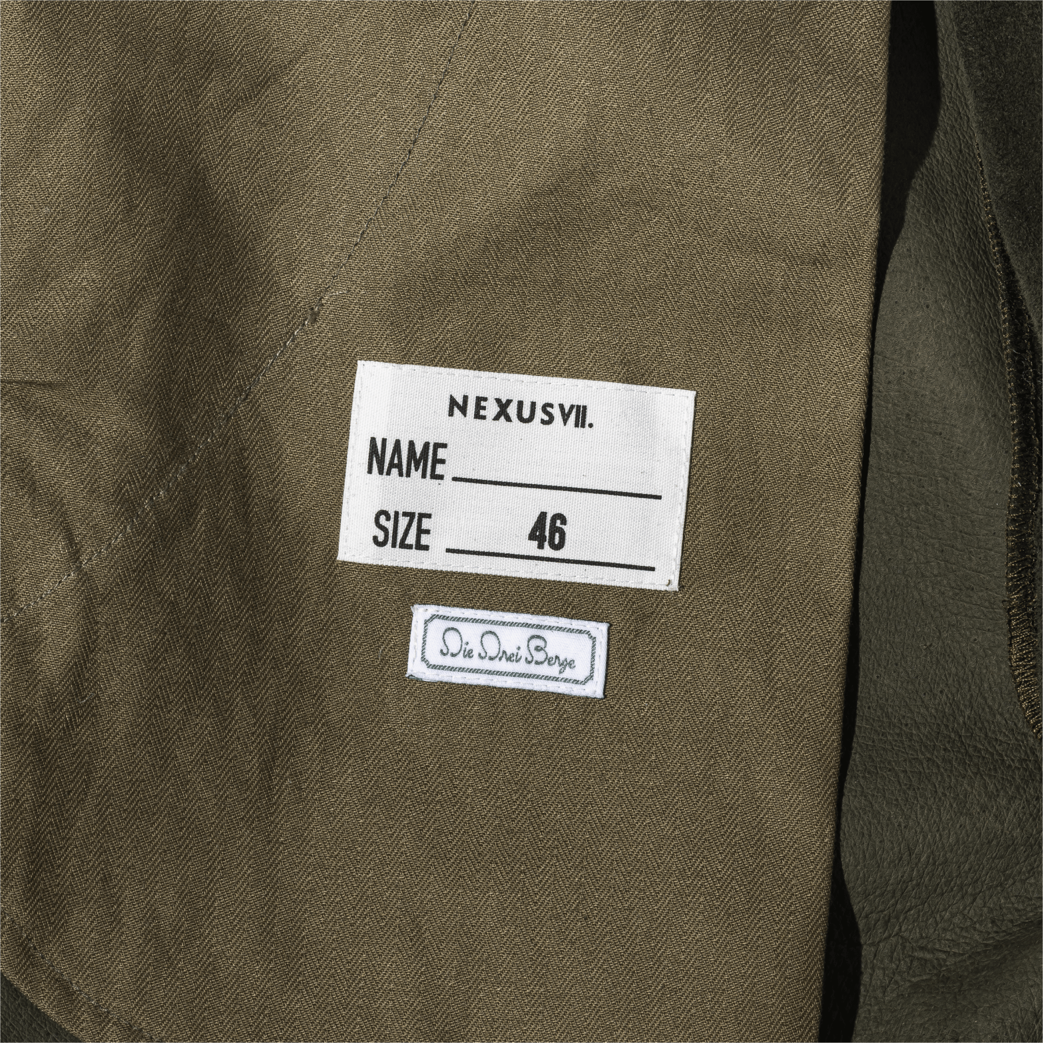 SUEDE W - KNEE PANTS - DIE DREI BERGE x NEXUS VII