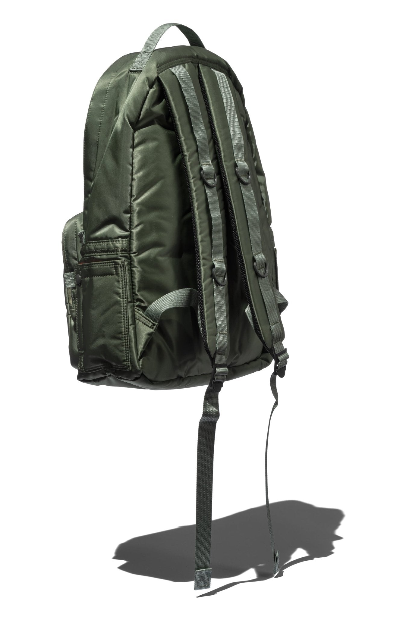 TANKER DAYPACK – WORDS SOUNDS COLORS & SHAPES