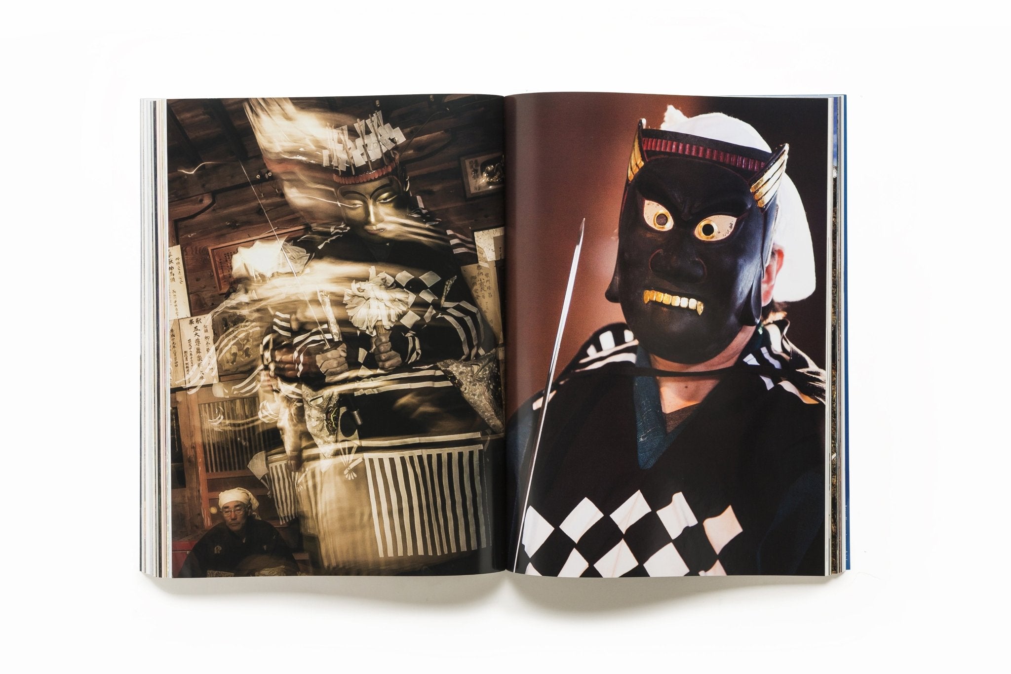USELESS FIGHTERS MAGAZINE ISSUE 1 - USELESS FIGHTERS